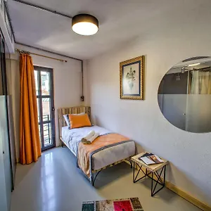 Vavien Otel